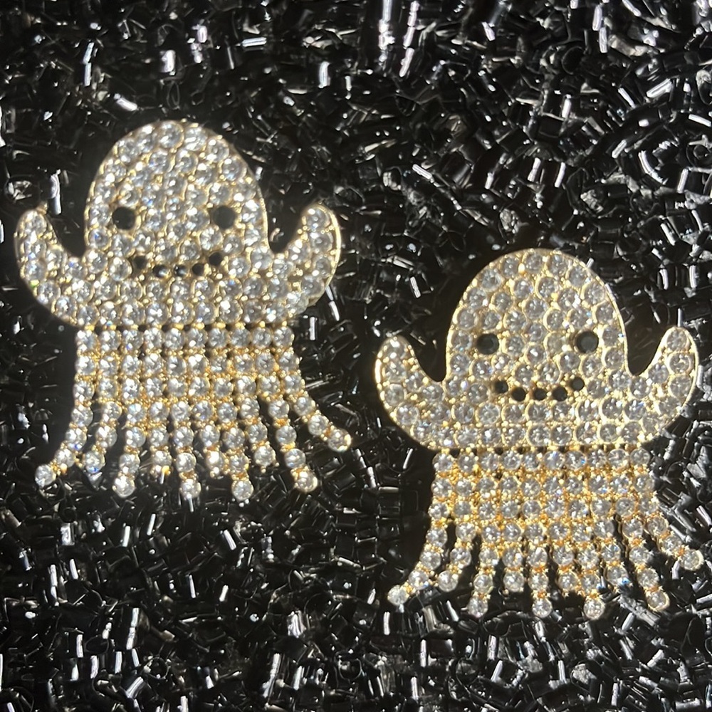 White Rhinestone Ghost - Picture 9 of 17
